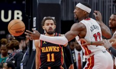 爱游戏官方入口-老鹰队神奇逆袭，取得了胜利