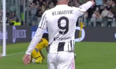 爱游戏体育官网-尤文图斯赢球高歌，再登欧冠殿堂