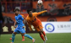 爱游戏入口-华连斯客场逼平，稳固保级位置