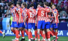 爱游戏官网入口-马德里竞技在困境中反超，成功晋级淘汰赛