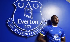 爱游戏登录入口-埃弗顿主教练遭遇批评，球队表现不佳的简单介绍