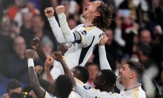 爱游戏在线-巴黎惨败亚特兰大，遗憾告别欧冠的简单介绍