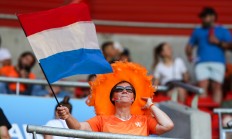 爱游戏网页版入口-瓦朗谢纳队在比赛中展现出色球技的简单介绍