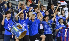 爱游戏在线-国内足球联赛中的较量对争激烈，赛场上热闹非凡的简单介绍