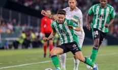 爱游戏官网-劲旅交锋：高潮迭起，比分胶着的简单介绍