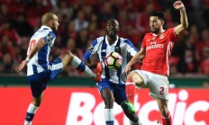 爱游戏中国官网-波尔图主帅获得葡萄牙联赛最佳教练奖