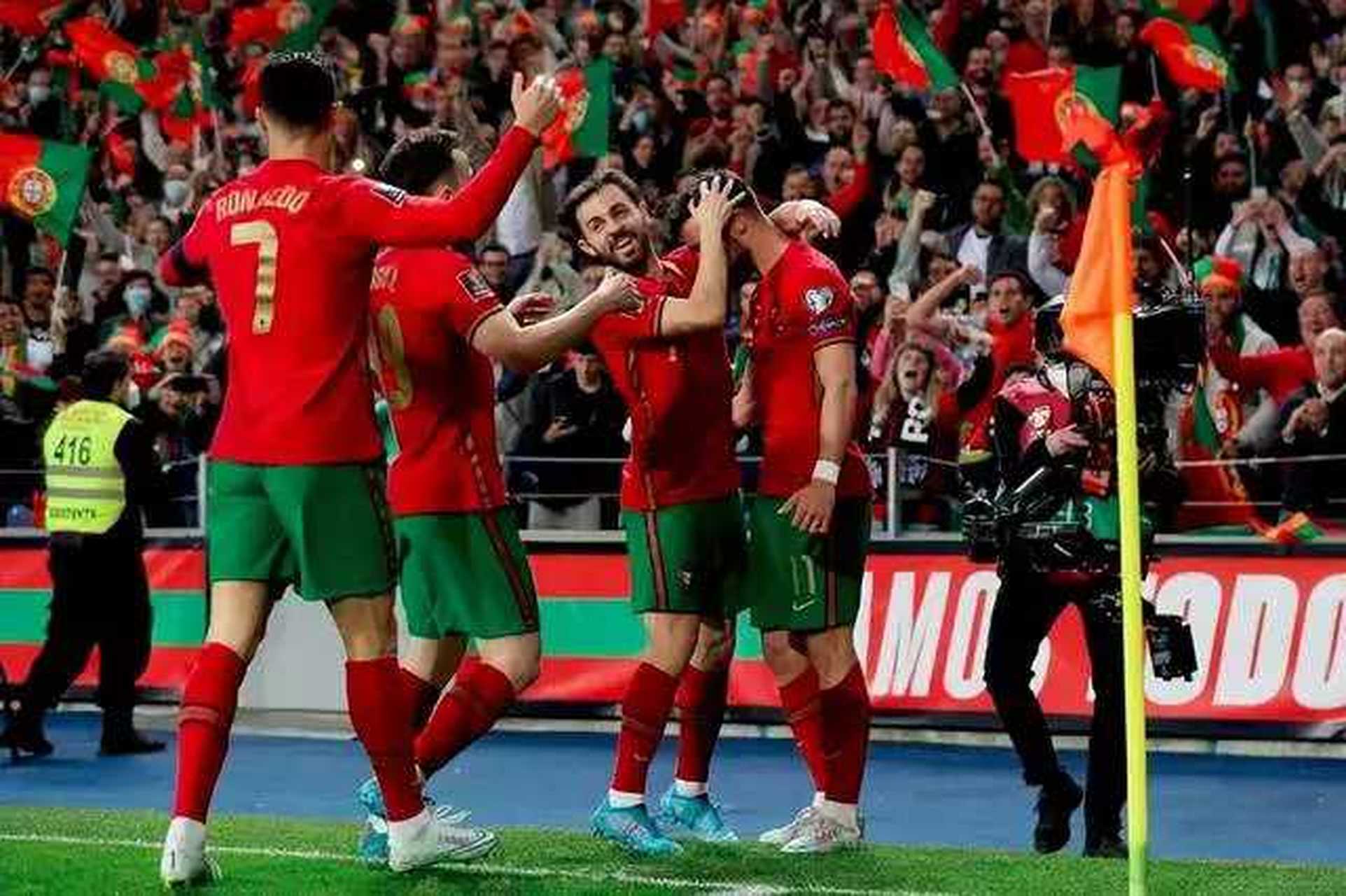 包含葡萄牙迎来球星回归,备战世预赛决赛阶段的词条 包含葡萄牙迎来球星回归,备战世预赛决赛阶段的词条