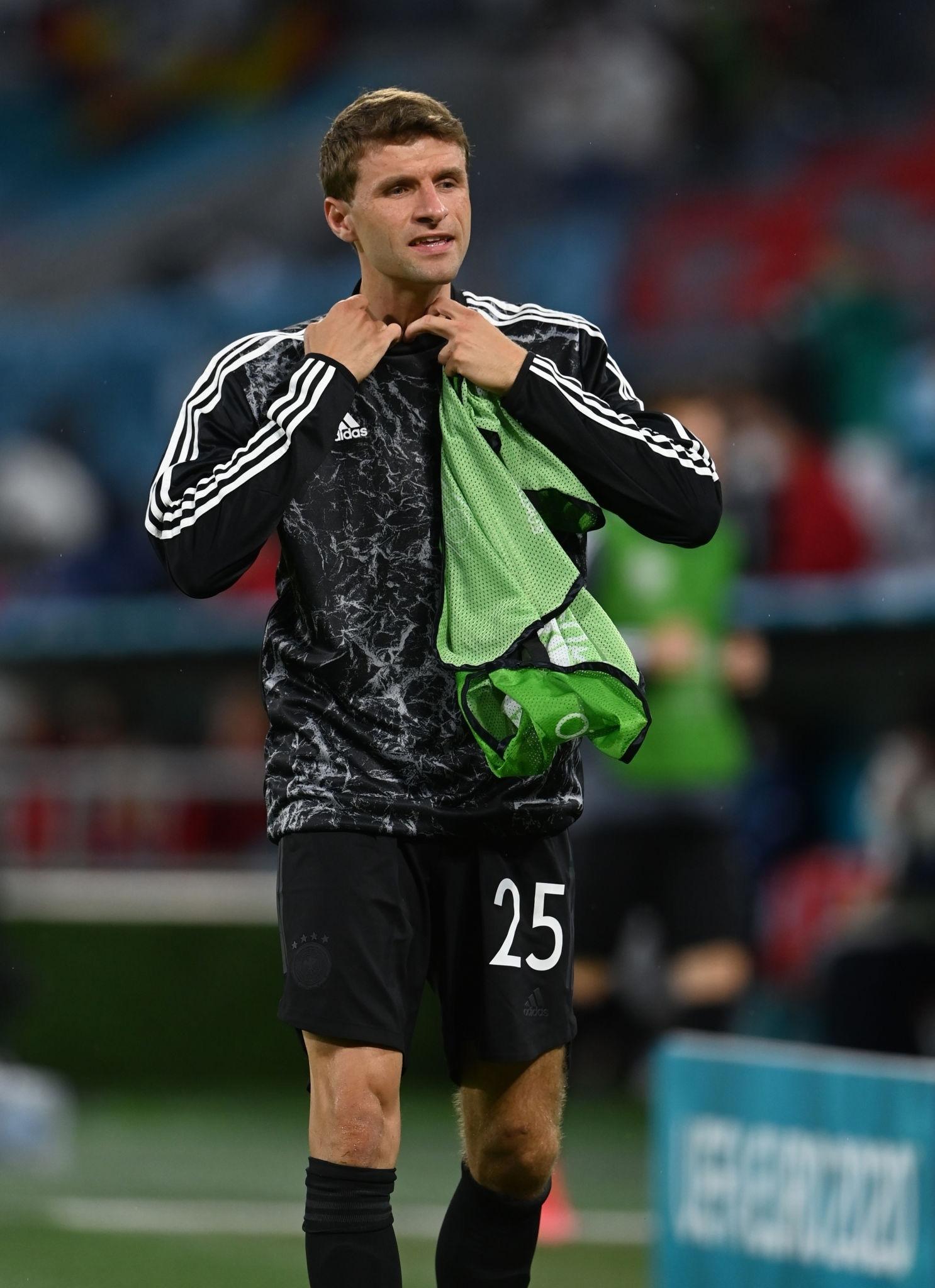 包含德国队惊险晋级，下一步之路迎着阳光的词条