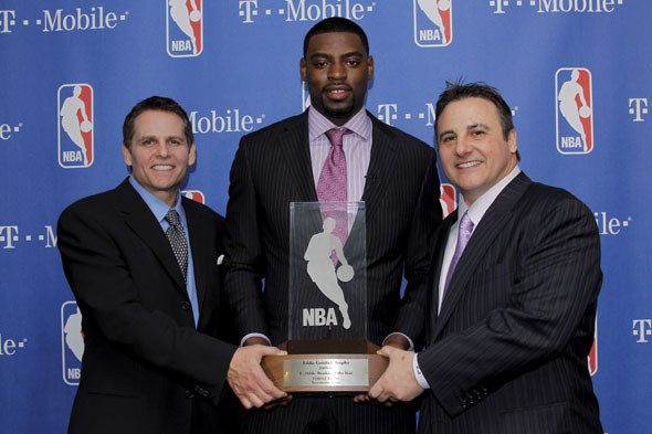 包含欧洲篮球豪门逐鹿赛场，谁能捧得奖杯？的词条