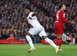 包含巴萨官方确认前锋维尼修斯遭受重伤的词条 包含巴萨官方确认前锋维尼修斯遭受重伤的词条