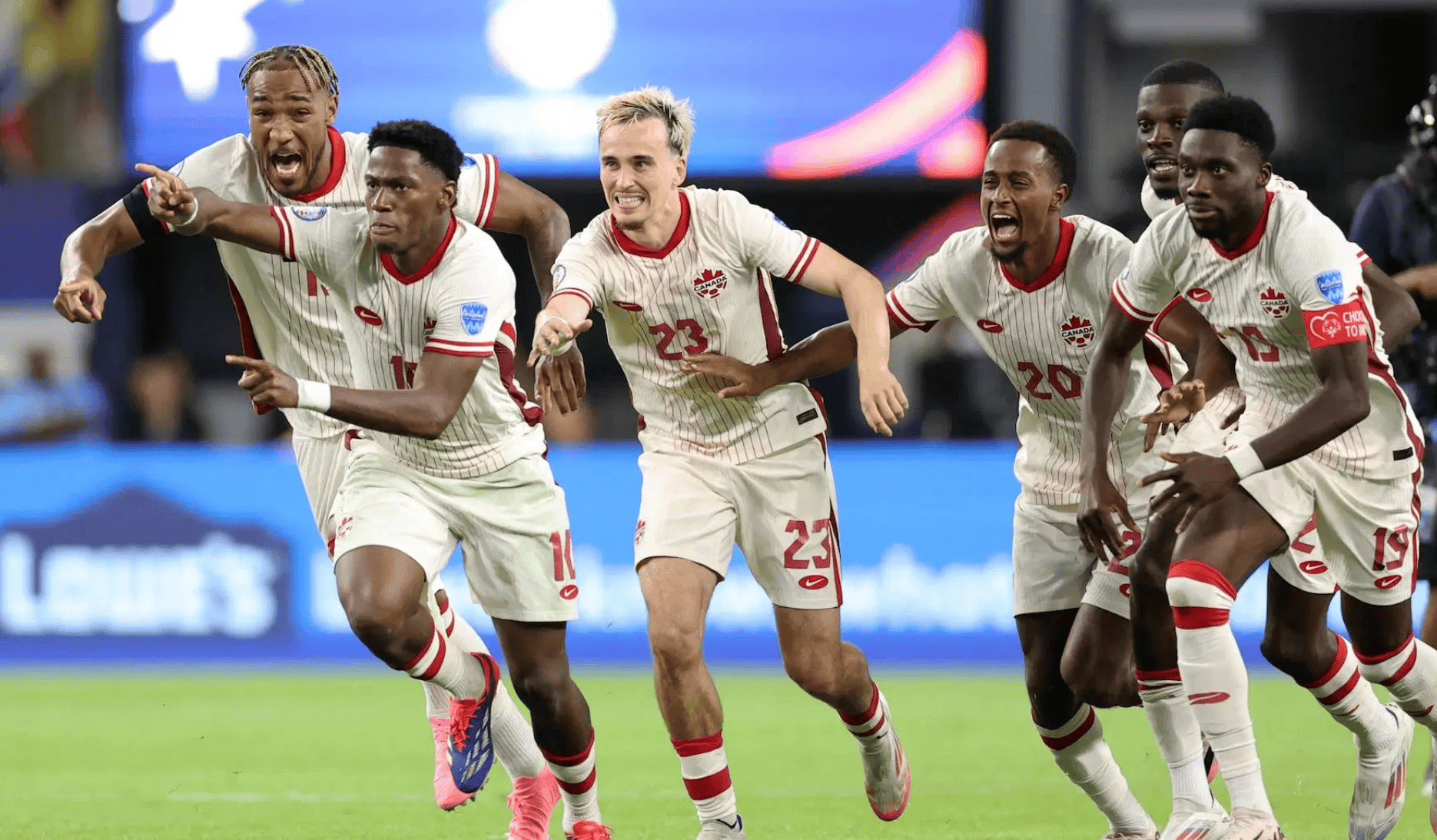 加拿大代表队火力全开，斩获不少金牌