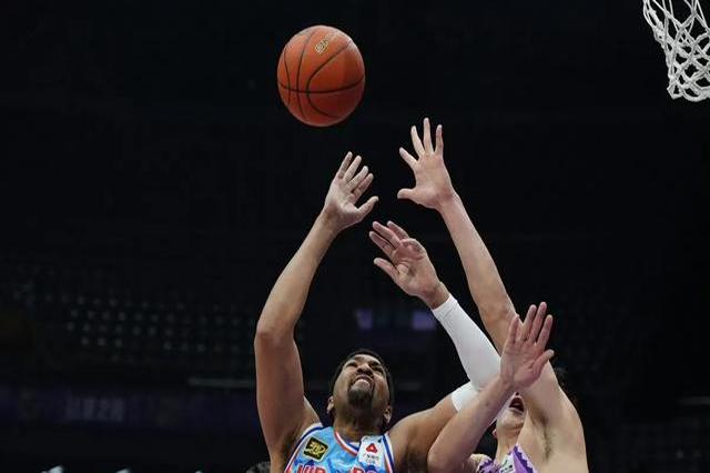 新疆男篮遭逆袭，惊险淘汰！