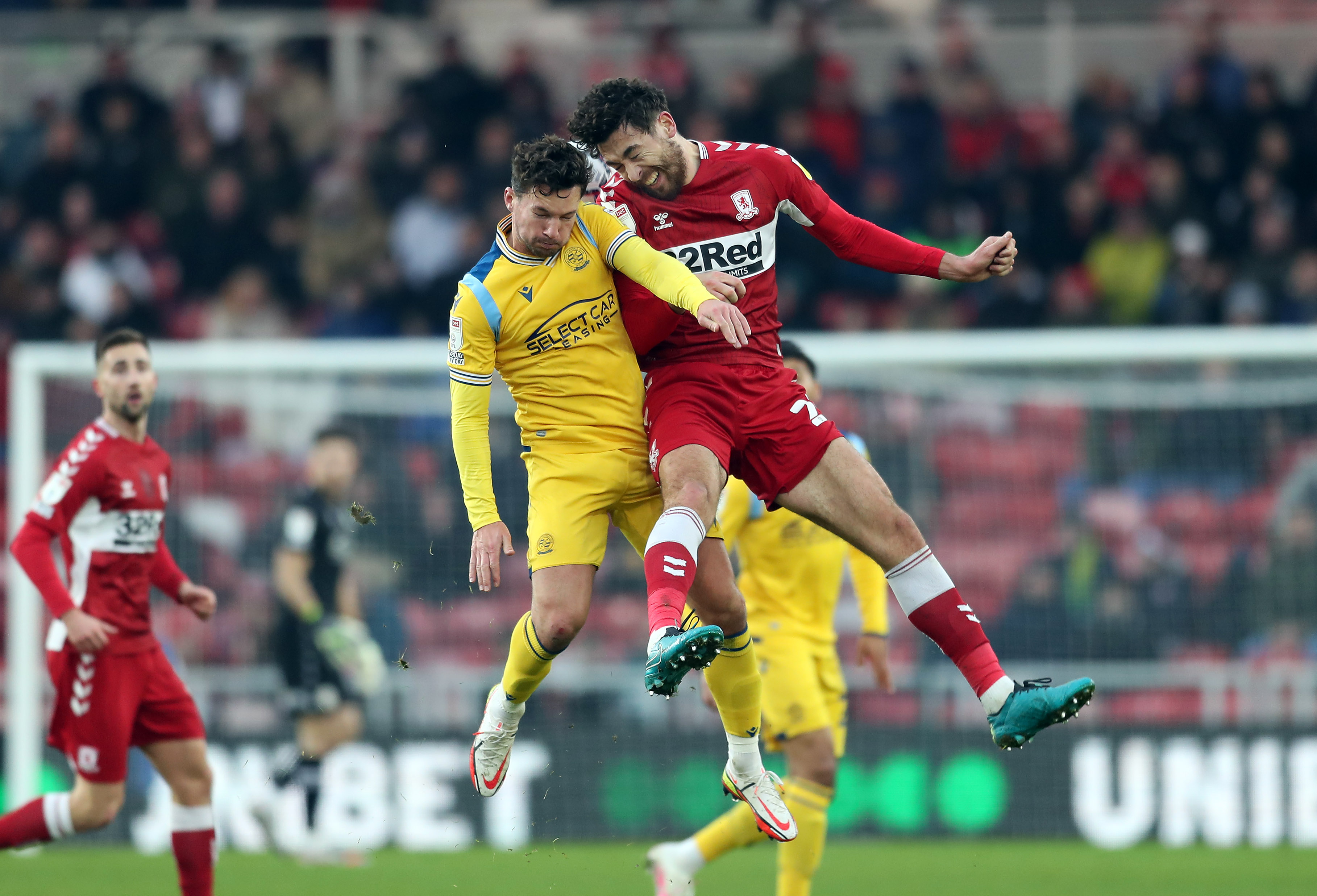 雷丁神奇逆转，淘汰法国豪门晋级八强的简单介绍
