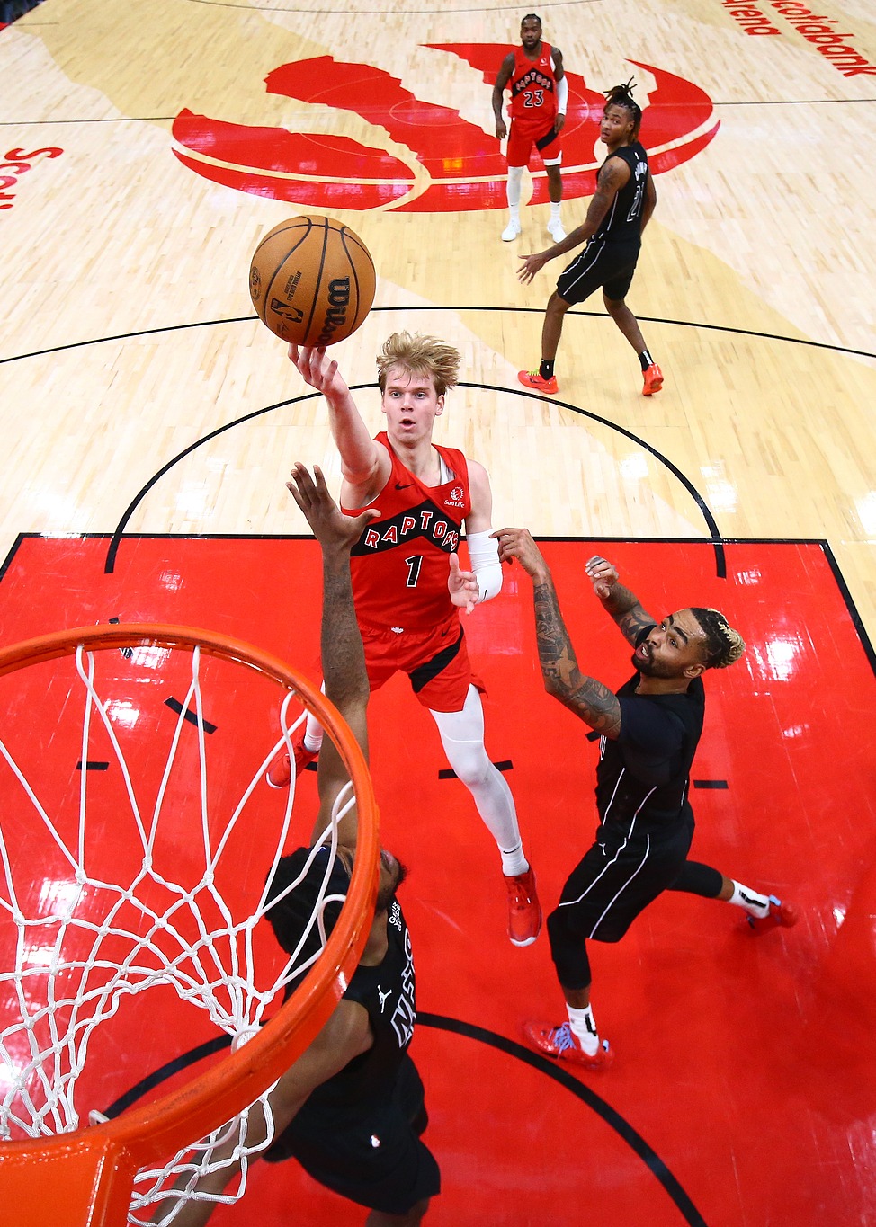 猛龙成功击败篮网,继续保持领先优势 猛龙成功击败篮网,继续保持领先优势