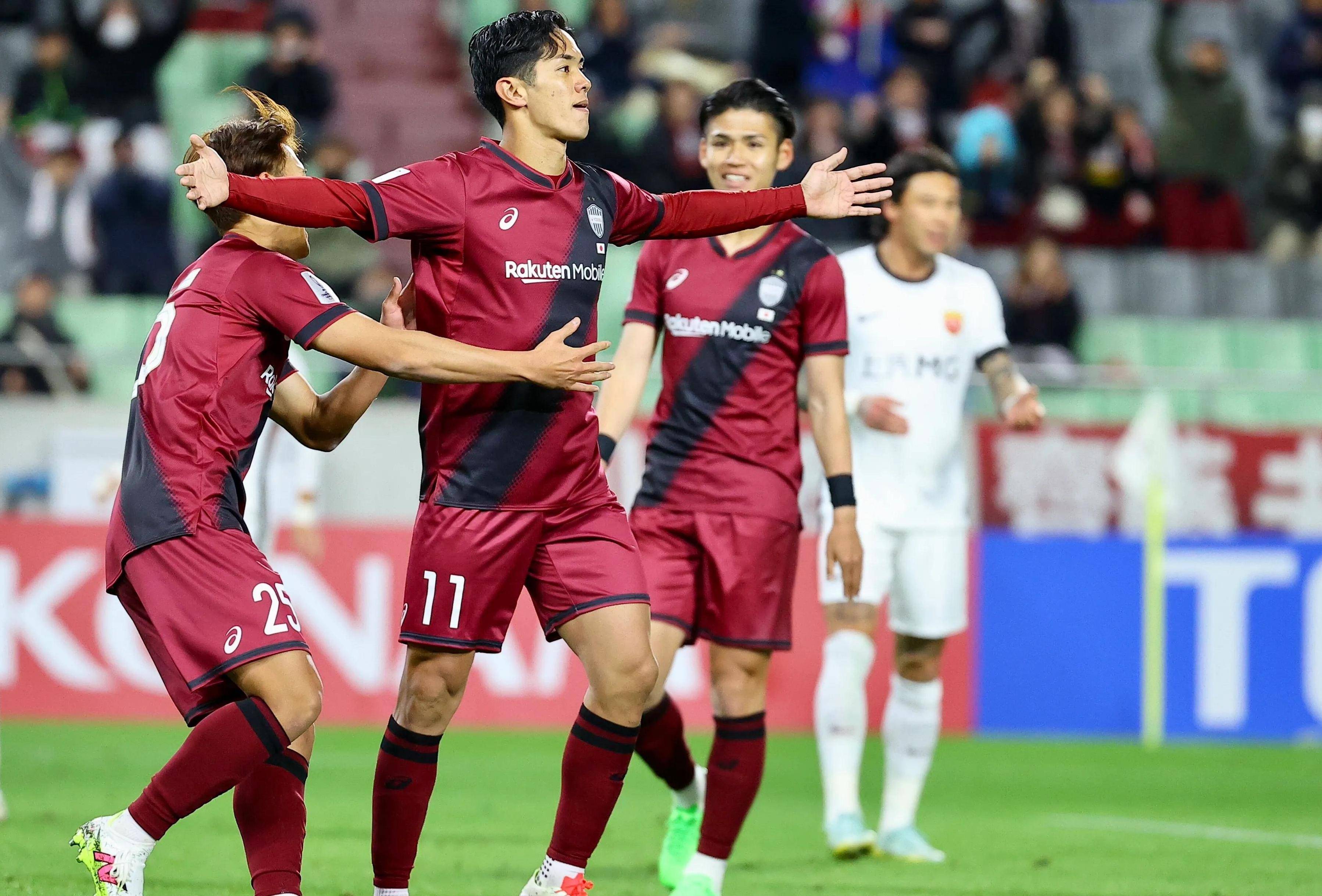 上海申花逆转对手，实现反超