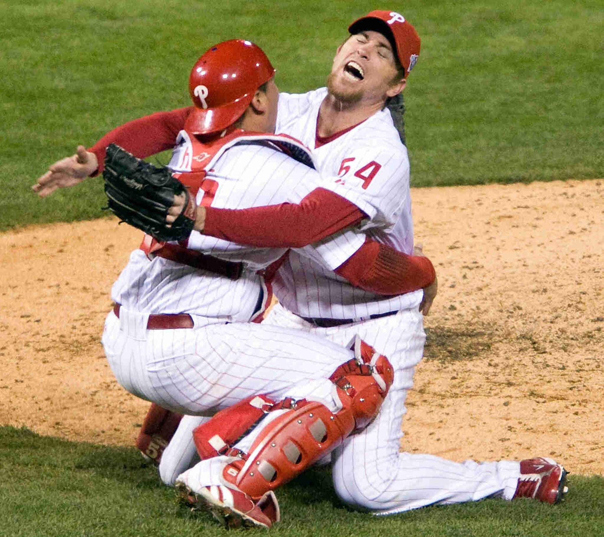 包含西班牙篮球联赛资助本地青少年篮球活动的词条