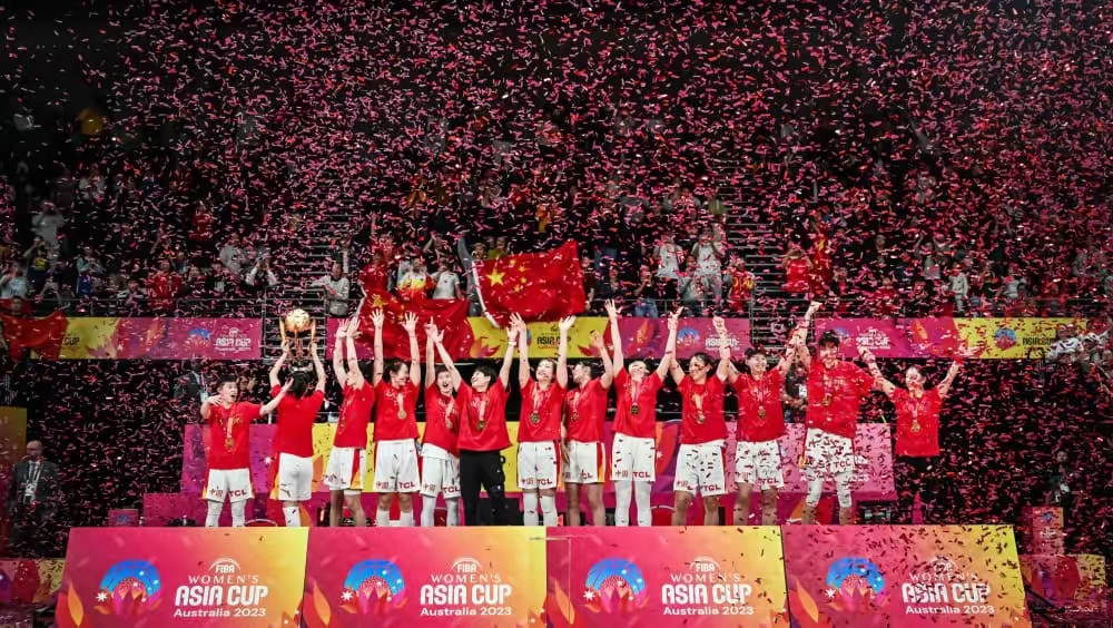 包含东南亚女篮比赛精彩纷呈，实力均衡对决的词条