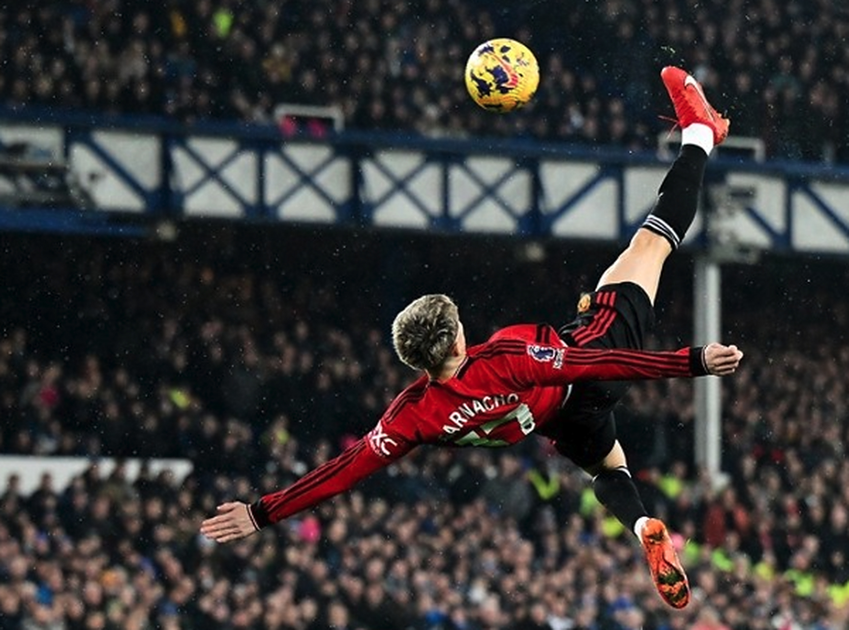 关于多特蒙德火力全开,大胜对手取得连胜的信息 关于多特蒙德火力全开,大胜对手取得连胜的信息