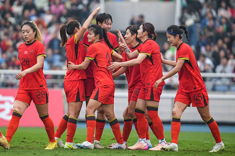 中国女足在非洲比赛中获得成功