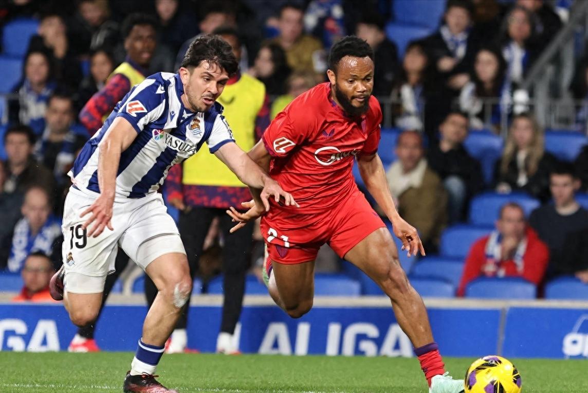 塞维利亚连胜终结，客场被竞技人击败