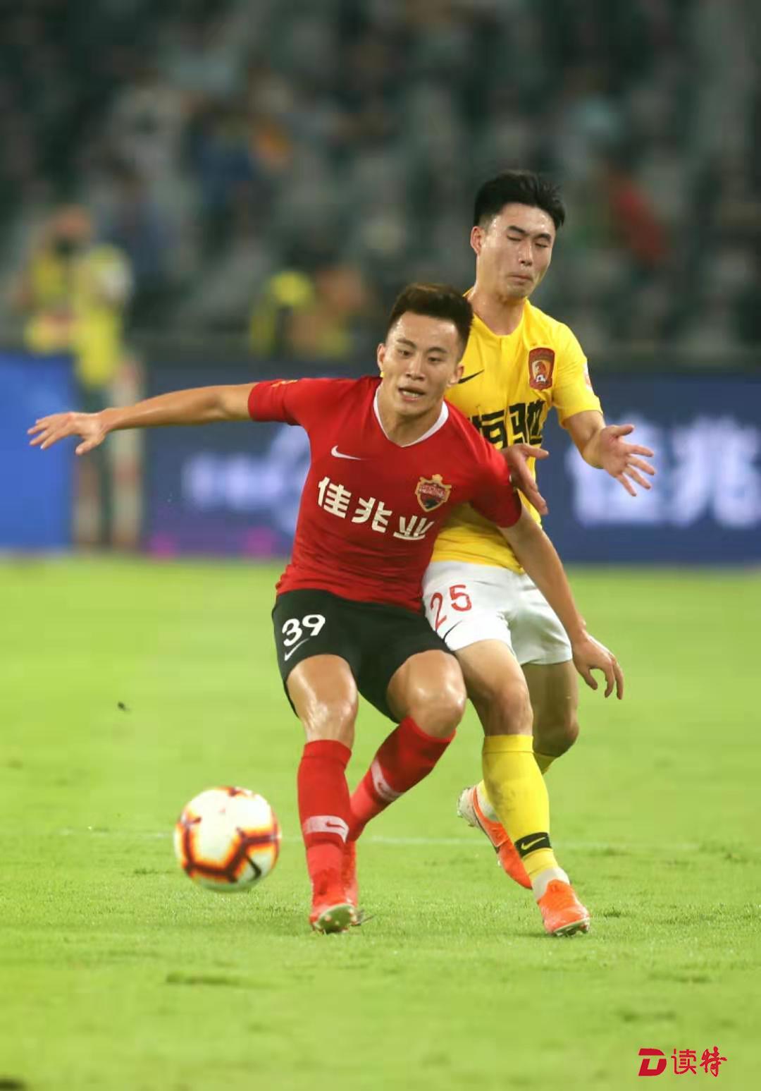 广州恒大客场逆转深圳佳兆业,保持不败纪录 广州恒大客场逆转深圳佳兆业,保持不败纪录