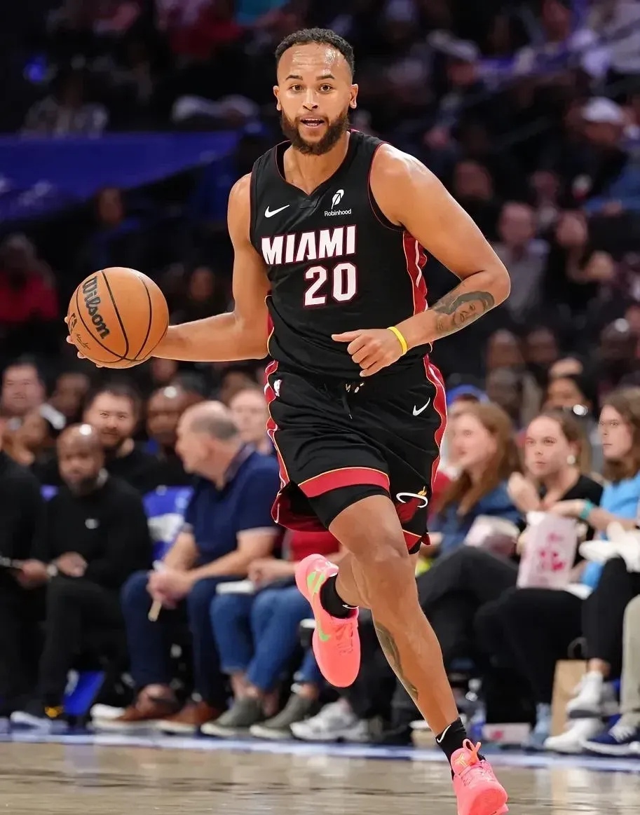 热火全队投篮命中率大增，击退对手的简单介绍