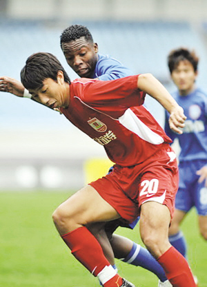 长春亚泰击败江苏舜天取得胜利