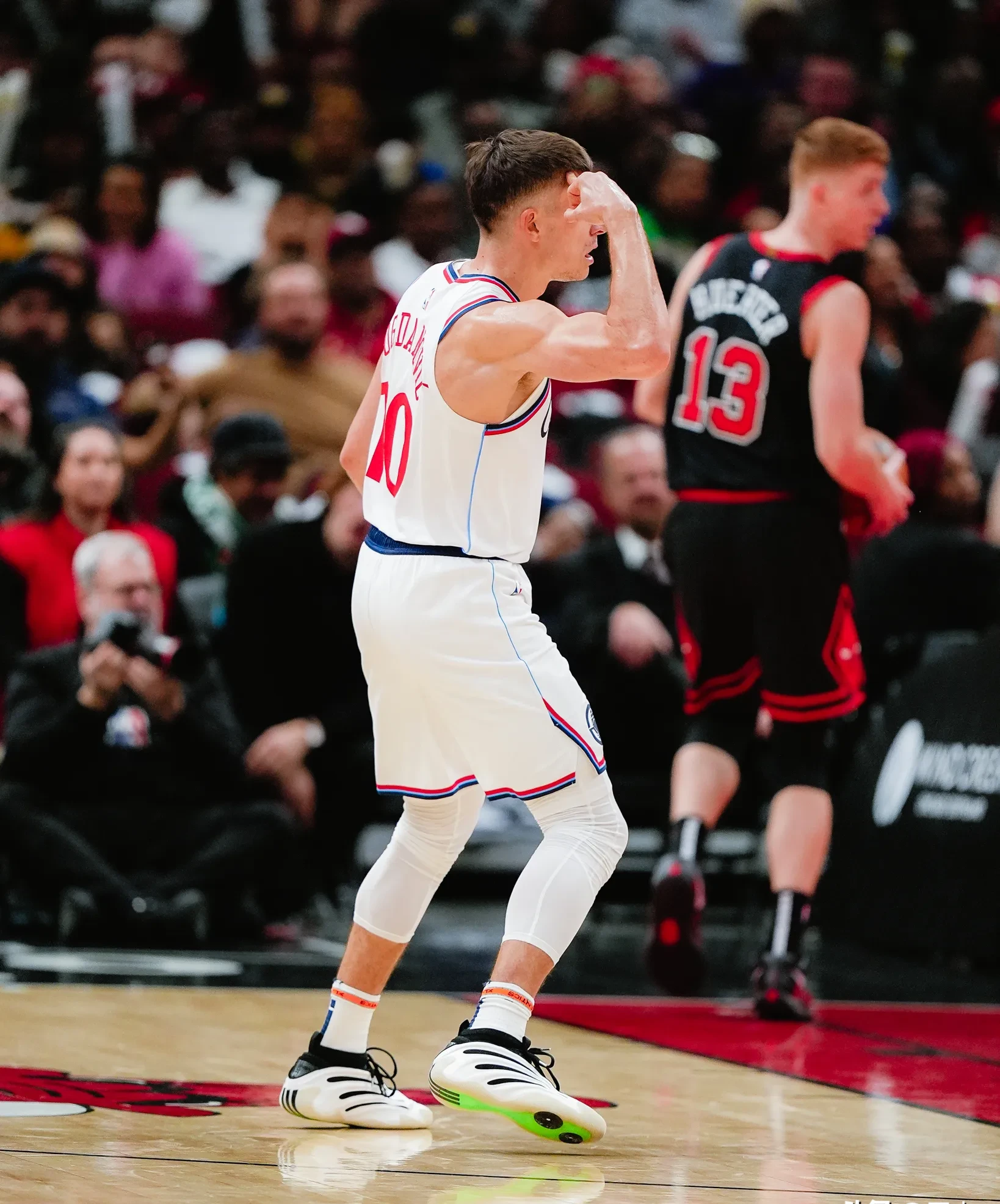 关于快船重返胜利轨道，乔治出战状态回勇的信息